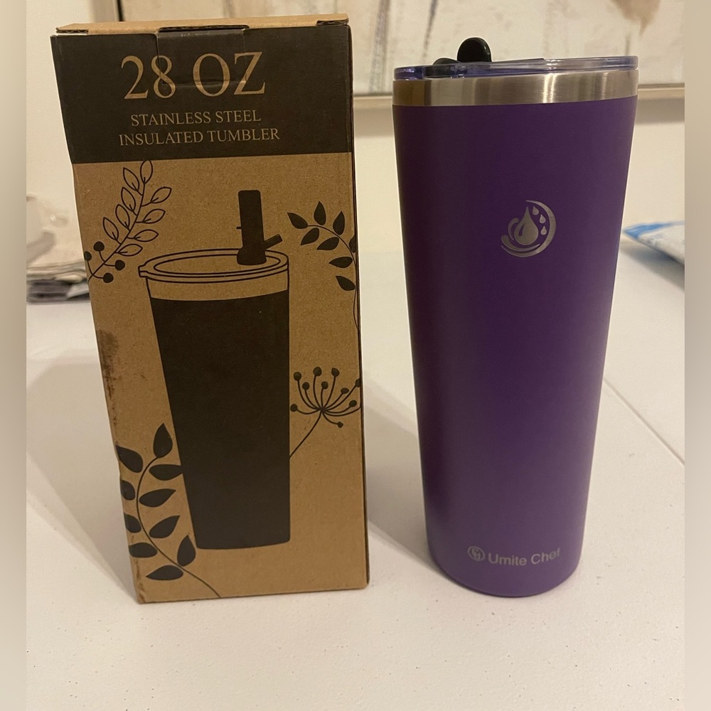 NIB United Chef 28oz Stainless Steel Insulated Tumbler w/ Straw (Purple)